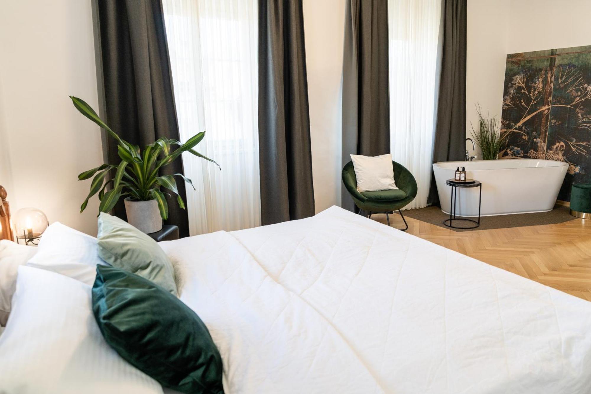 Stadthotel Styria Штайр Екстер'єр фото